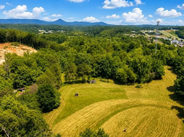 773 Fairview Rd, Jasper, GA 30143