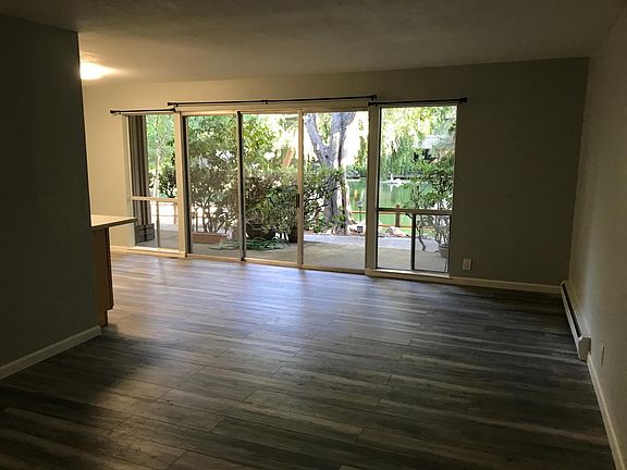2nd image of 151 Buckingham Dr Unit 285