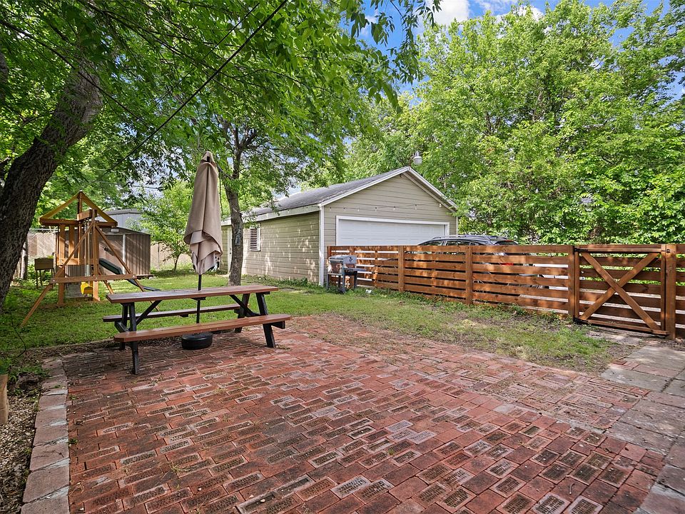 1st image of 2539 Sharon St