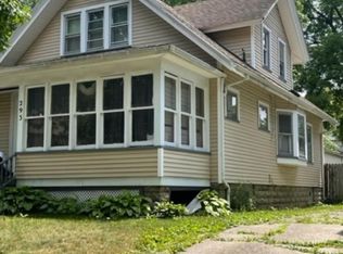 293 Magnolia St, Rochester, NY 14611