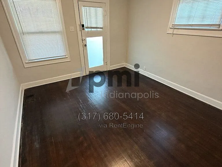 943 N Drexel Ave — Photo 24