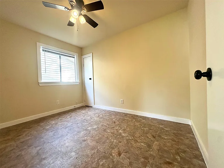 2525 Dovemeadow Dr — Photo 20