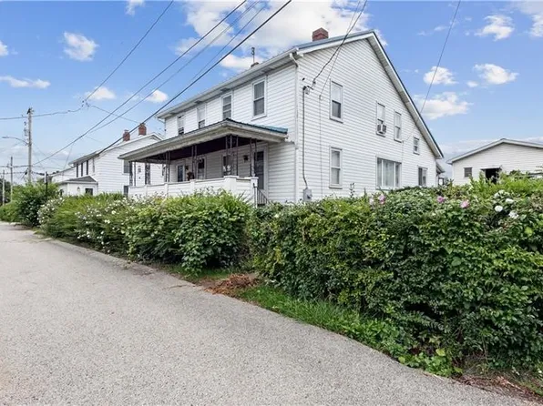 227-229 Kennedy St, Crabtree, PA 15624