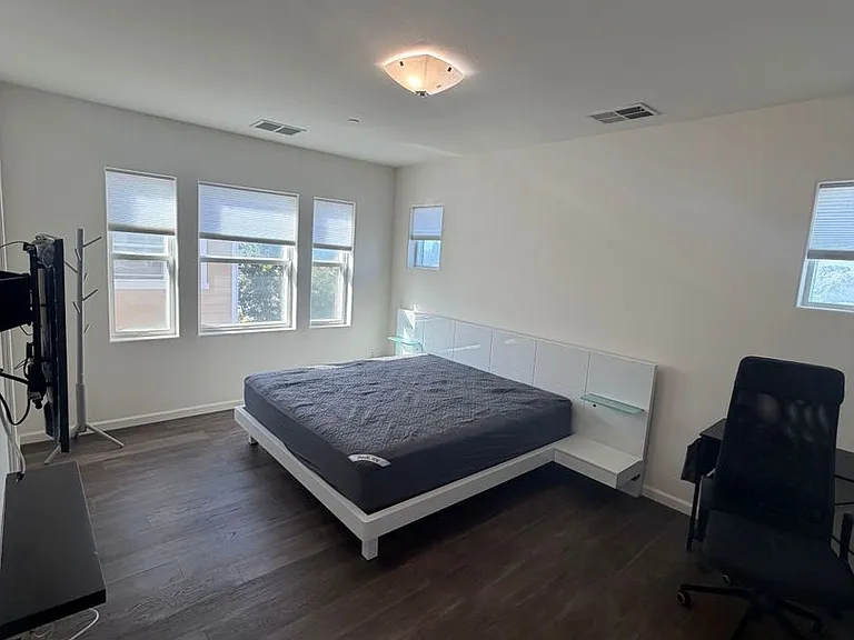 401 S Hummingbird Ln — Photo 7