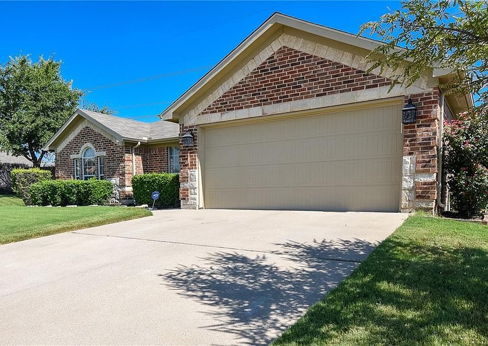 1417 Sierra Blanca Dr, Burleson, TX 76028 Zillow