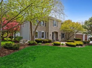 960 Eddystone Cir, Naperville, IL