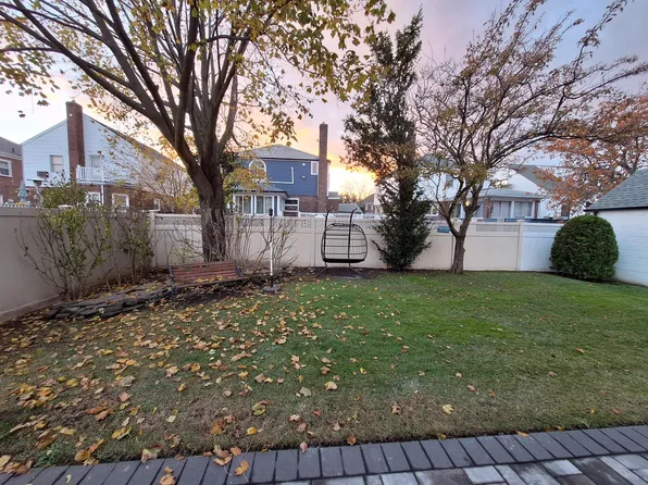 447 Beach 140th Street image 11 of 18