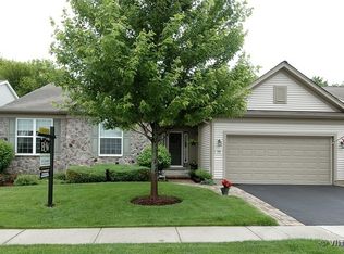 599 Tuscan View Dr, Elgin, IL 60124