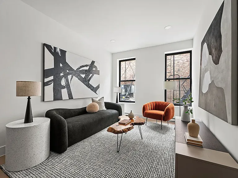 291 7th Ave #2FF — Photo 2