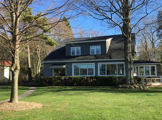 3813 Lakeshore Dr, Manistee, MI 49660