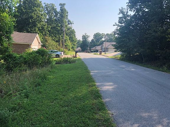 4th image of 6 Lockton Dr