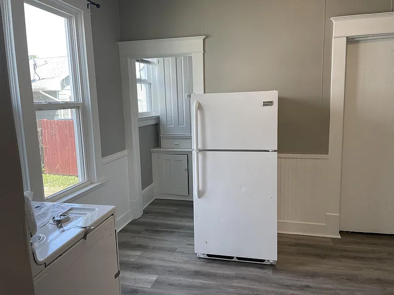 312 Broad St — Photo 3