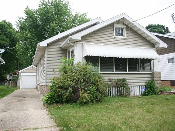 2nd image of 725 W Virginia Ave
