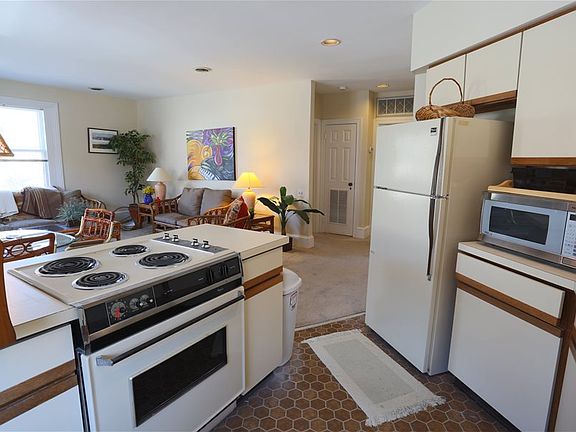 5th image of 1504 N Broom St APT 6
