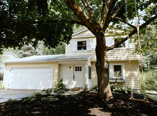 786 Adaway Ave SE, Ada, MI 49301