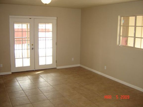 4th image of 8331 E Columbus Ave