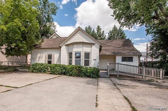 1st image of 325 E Kiowa Avenue