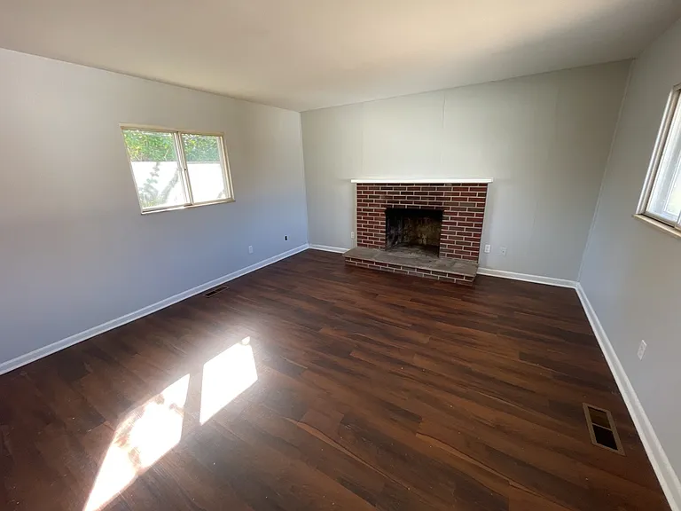 3306 Elman Dr — Photo 6