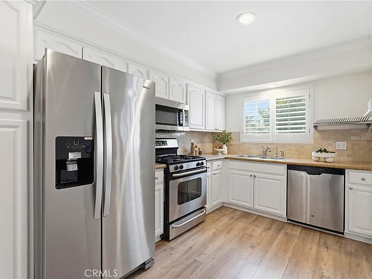 1433 S Beverly Dr — Photo 17
