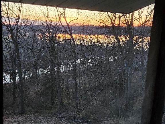 4th image of 701 E County Road 1720