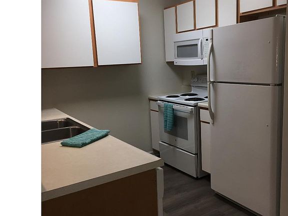 5th image of 510 Davis Mills Dr APT 104