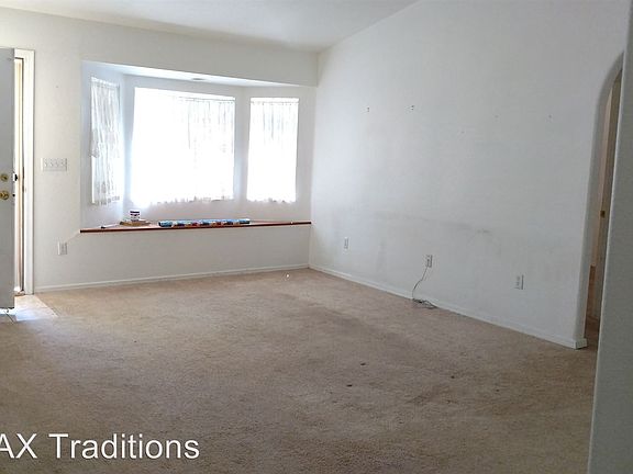 2nd image of 616 N 6th Ave