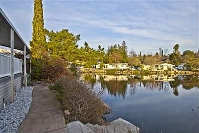 4th image of 6493 Lake Dr