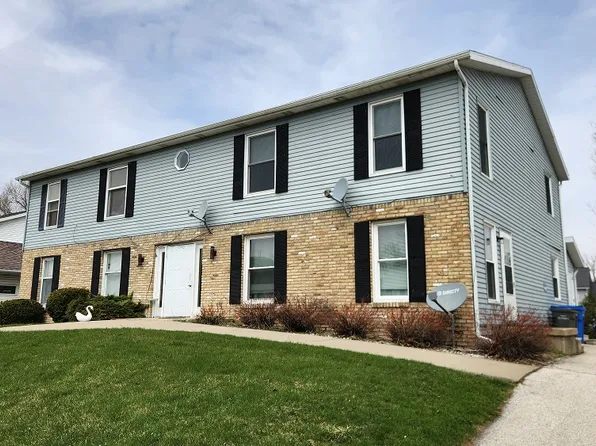 1036 Meadow St. - 2bed/1bath units, 1036 Meadow St #2, Watertown, WI 53094