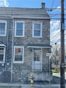 266 Main St, Freemansburg, PA, 18017