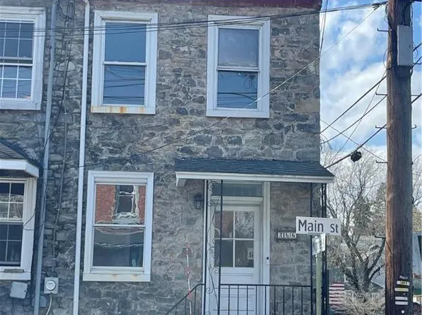 266 Main St, Freemansburg, PA 18017