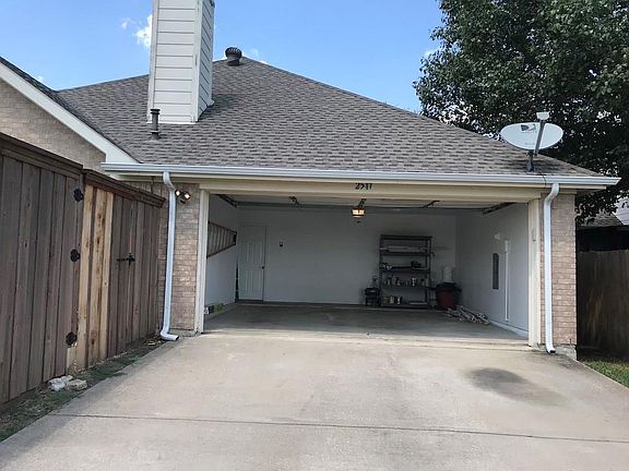 2nd image of 2517 Vail Dr