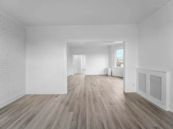 7308 Kennedy Boulevard image 6 of 17