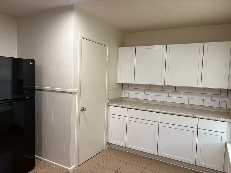 5018 Mary Diane Dr — Photo 6