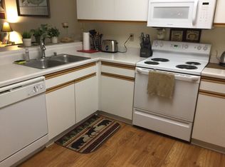 8606 Greenway Blvd APT 212, Middleton, WI 53562