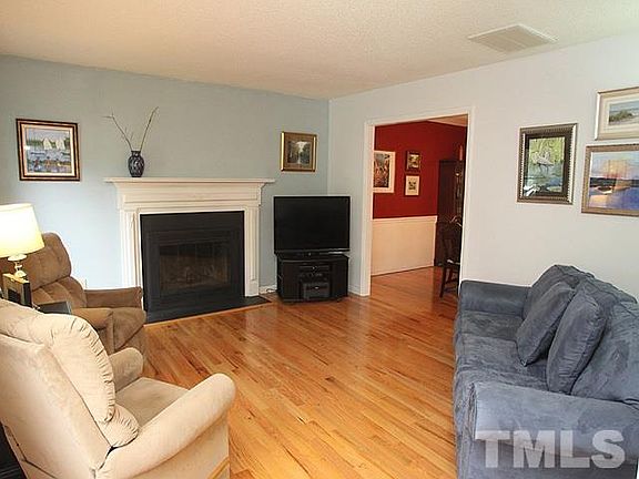 2nd image of 111 Sarabande Dr