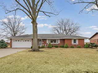 103 S Blue Spruce Ln, Onarga, IL 60955