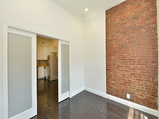 Rented by Cooper & Cooper Real Estate | media 8