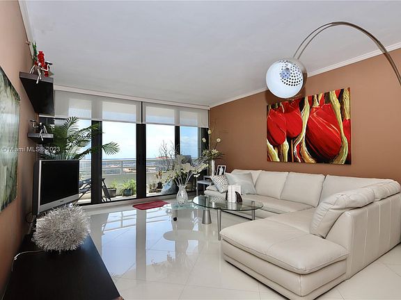 4th image of 20225 NE 34th Ct APT 2314