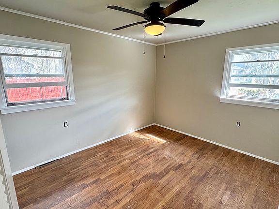 3rd image of 1714 Eaton St