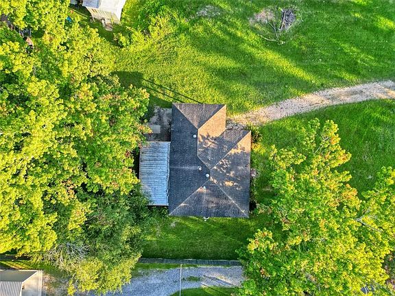 3rd image of 14248 S Beaver Dr