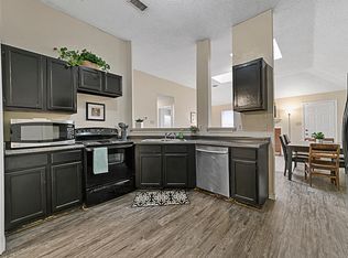 1004 Cypress Ln #1F-681643, Desoto, TX 75115