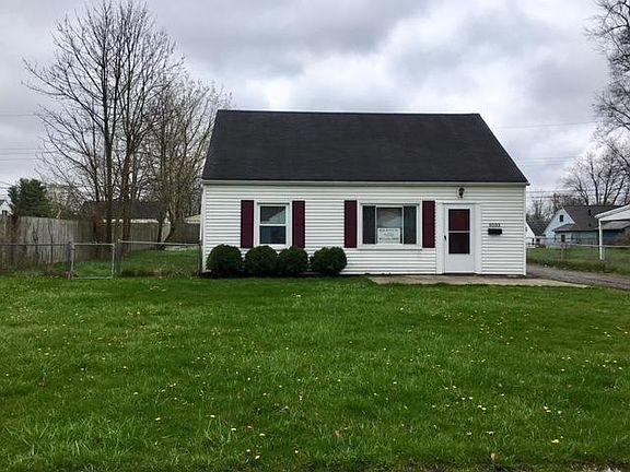 3rd image of 5033 Dimson Dr N