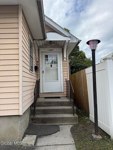 3rd image of 1887 9th Avenue