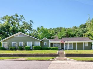 1901 Clearmont St, Mobile, AL 36606
