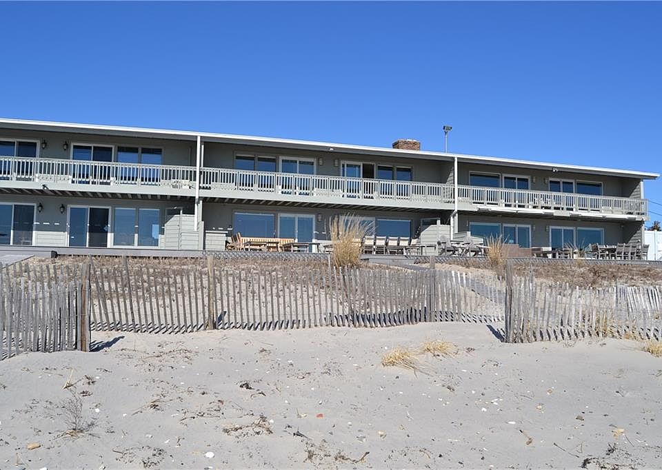 111 Boston Neck Rd Narragansett RI Zillow