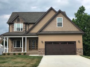 111 Wolf Creek Way, Oak Ridge, TN 37830