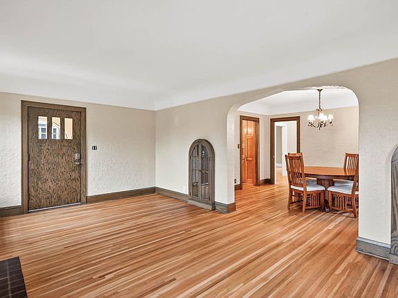 5th image of 5057 Xerxes Ave S