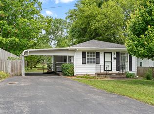 2626 Kenwood Dr, Hopkinsville, KY 42240