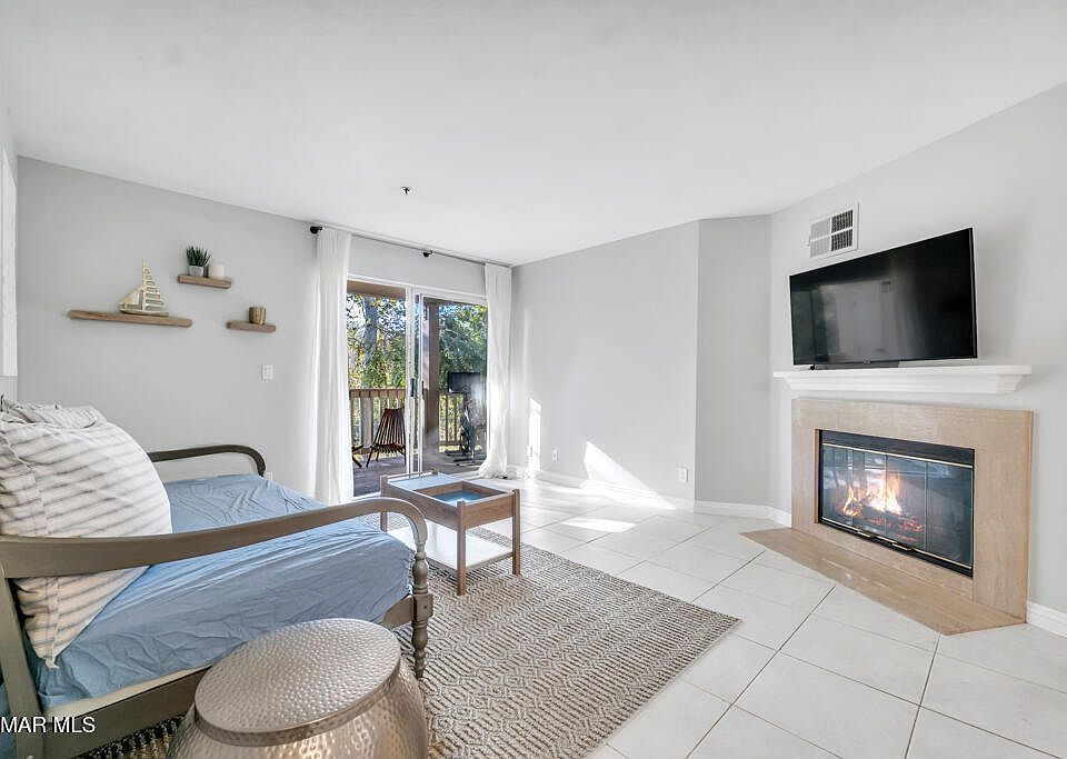 1st image of 5744 Oak Bend Ln Unit 211