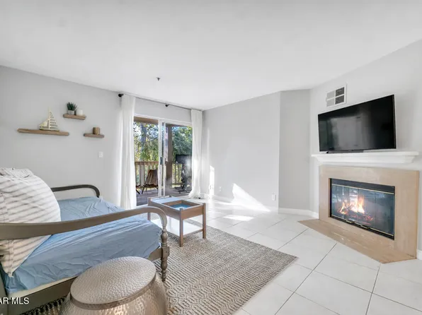 5744 Oak Bend Ln Unit 211, Oak Park, CA 91377
